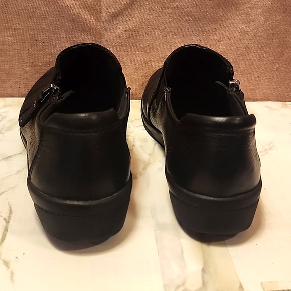 SALE! Clarks Women's Cheyn Clay Casual Shoes 8.5 - Picture 3 of 6